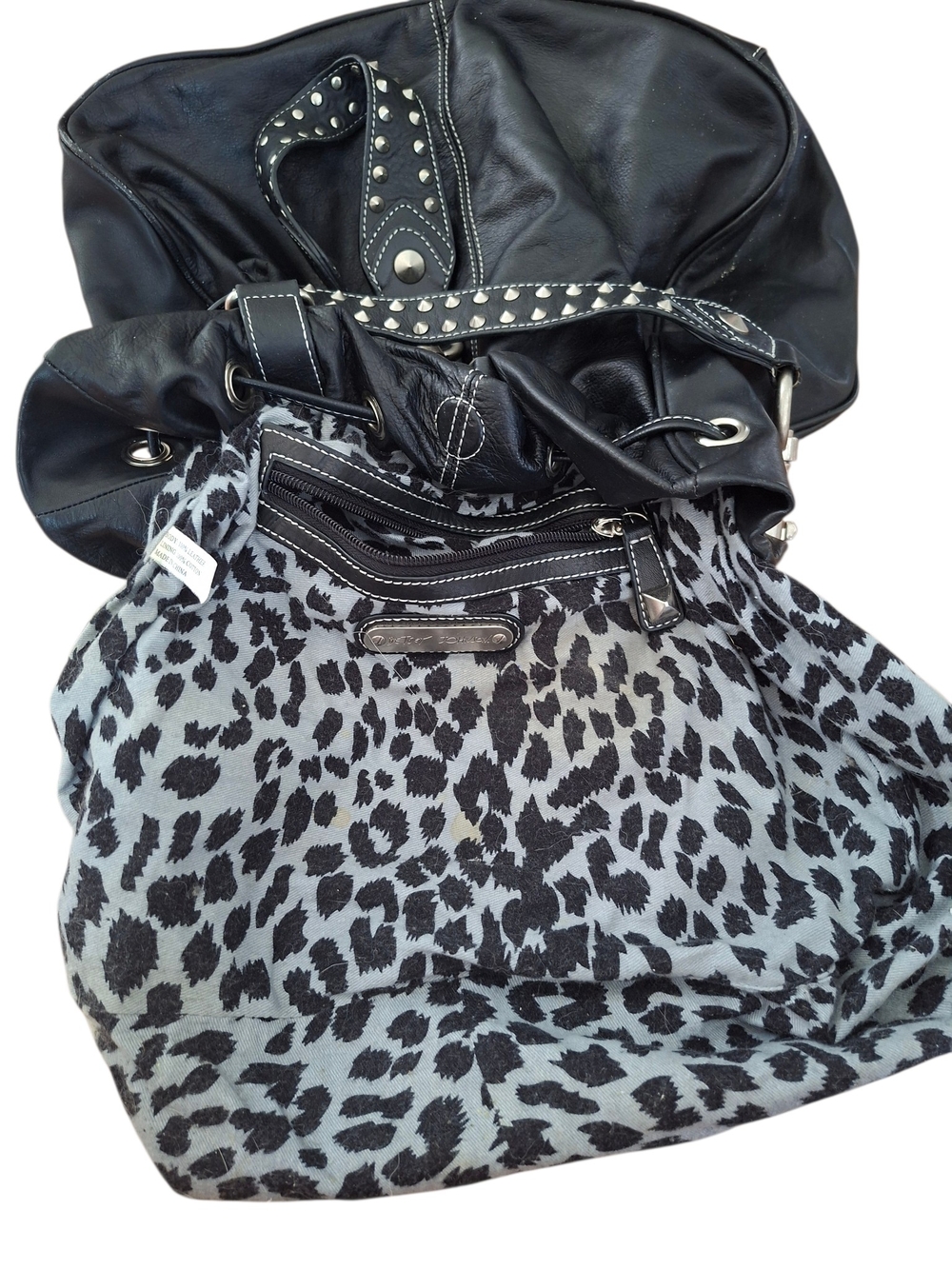 Vtg Betsey Johnson Black Leather Studded Kiss Lock Hobo Bucket Bag Y2K Rare - Picture 10 of 16